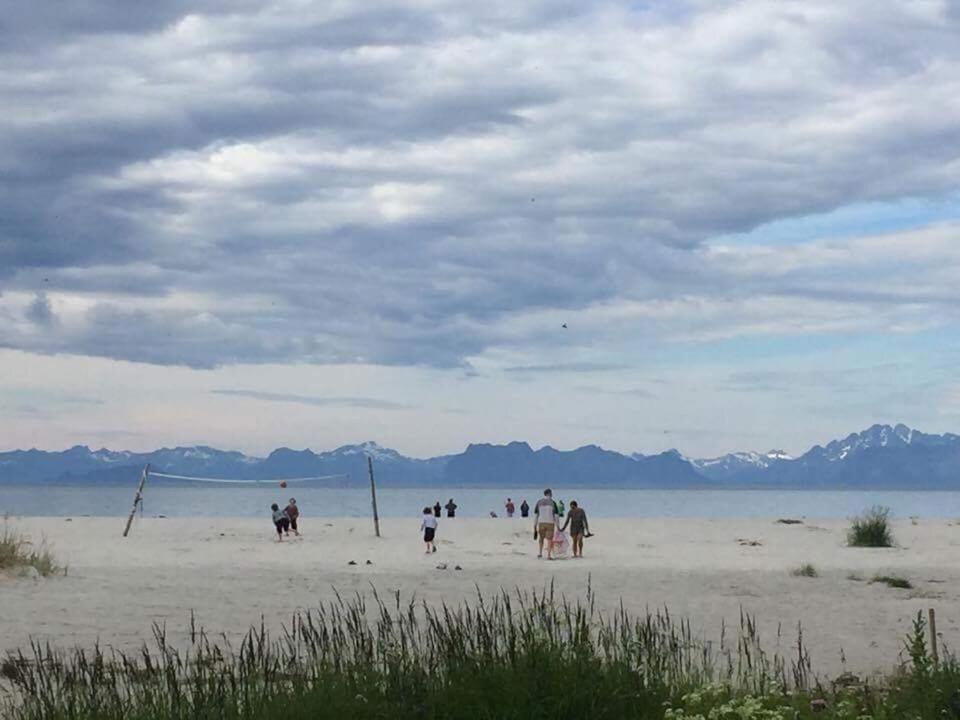 Steigen Lodge Sjohytter Engeloya Buitenkant foto