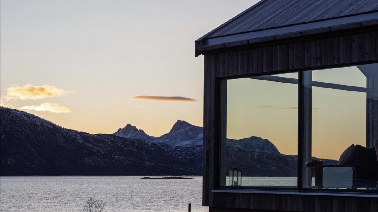 Steigen Lodge Sjohytter Engeloya Buitenkant foto
